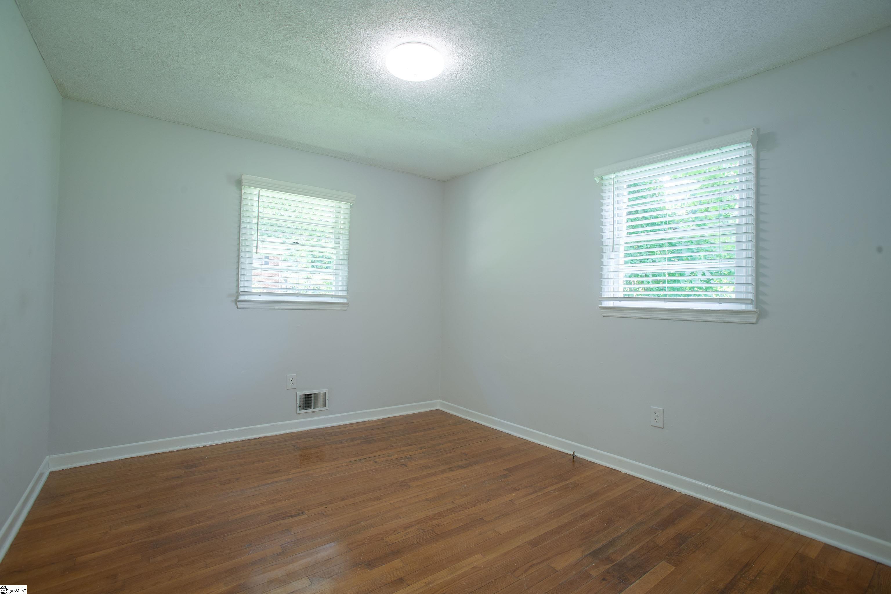 640 Humphrey Street Property Photo 20
