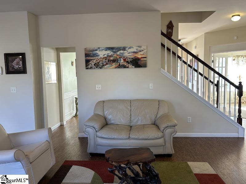 38 Golden Acre Court Property Photo 8