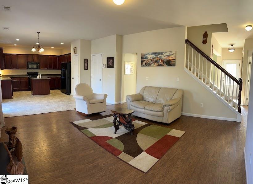 38 Golden Acre Court Property Photo 9