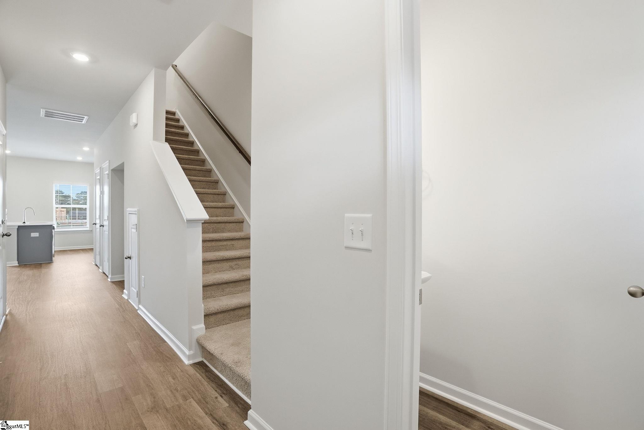 305 Lilac Loop Property Photo 5