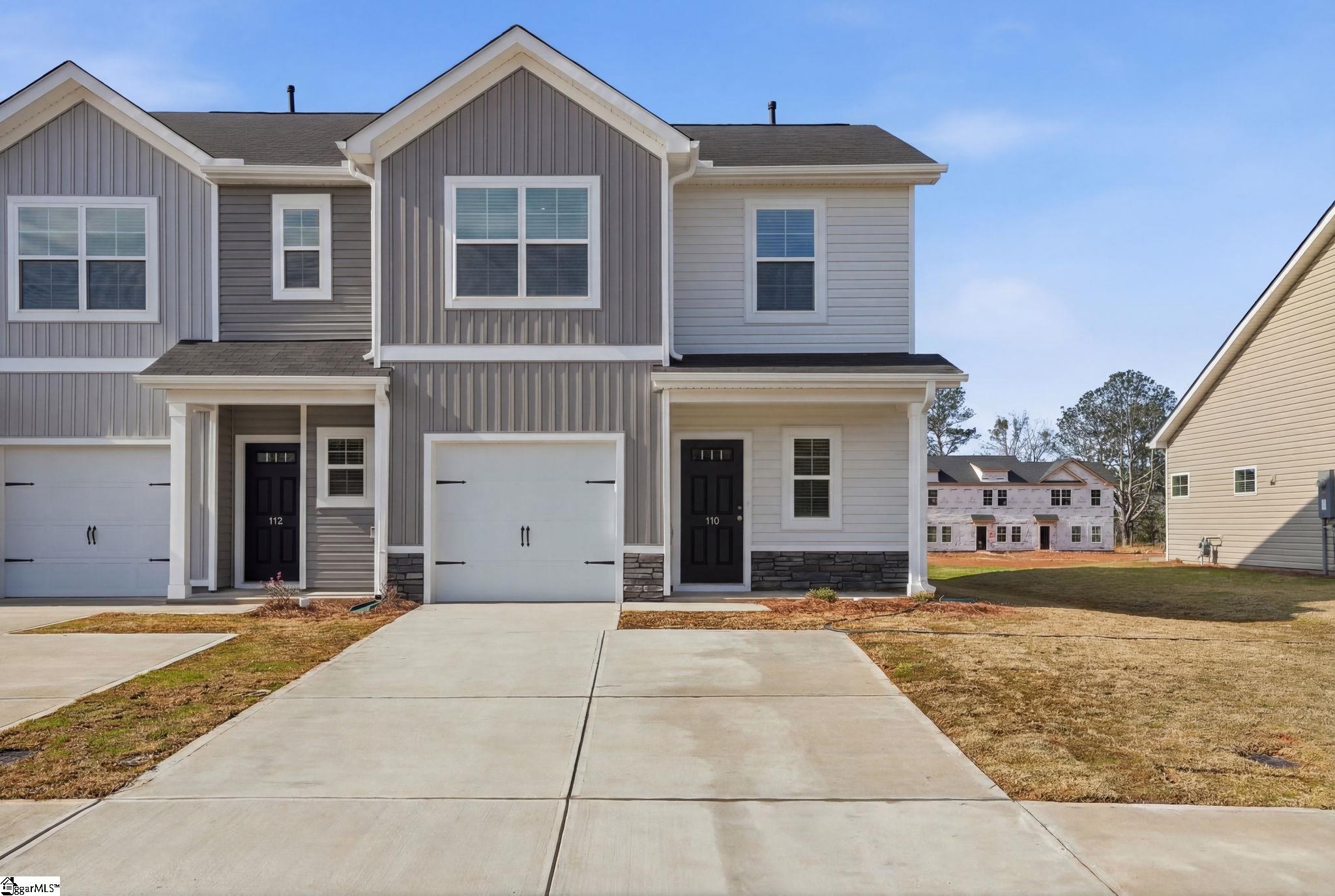 301 Lilac Loop Property Photo 1