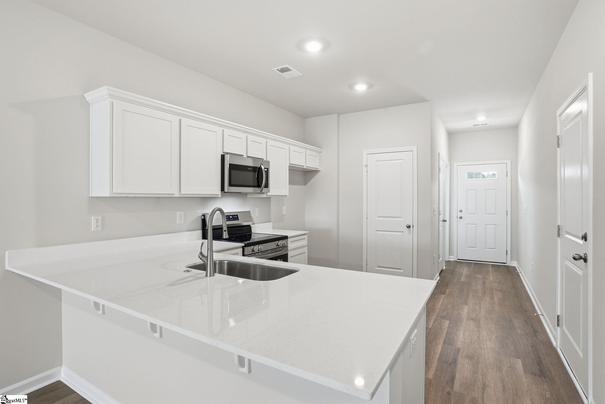 301 Lilac Loop Property Photo 8