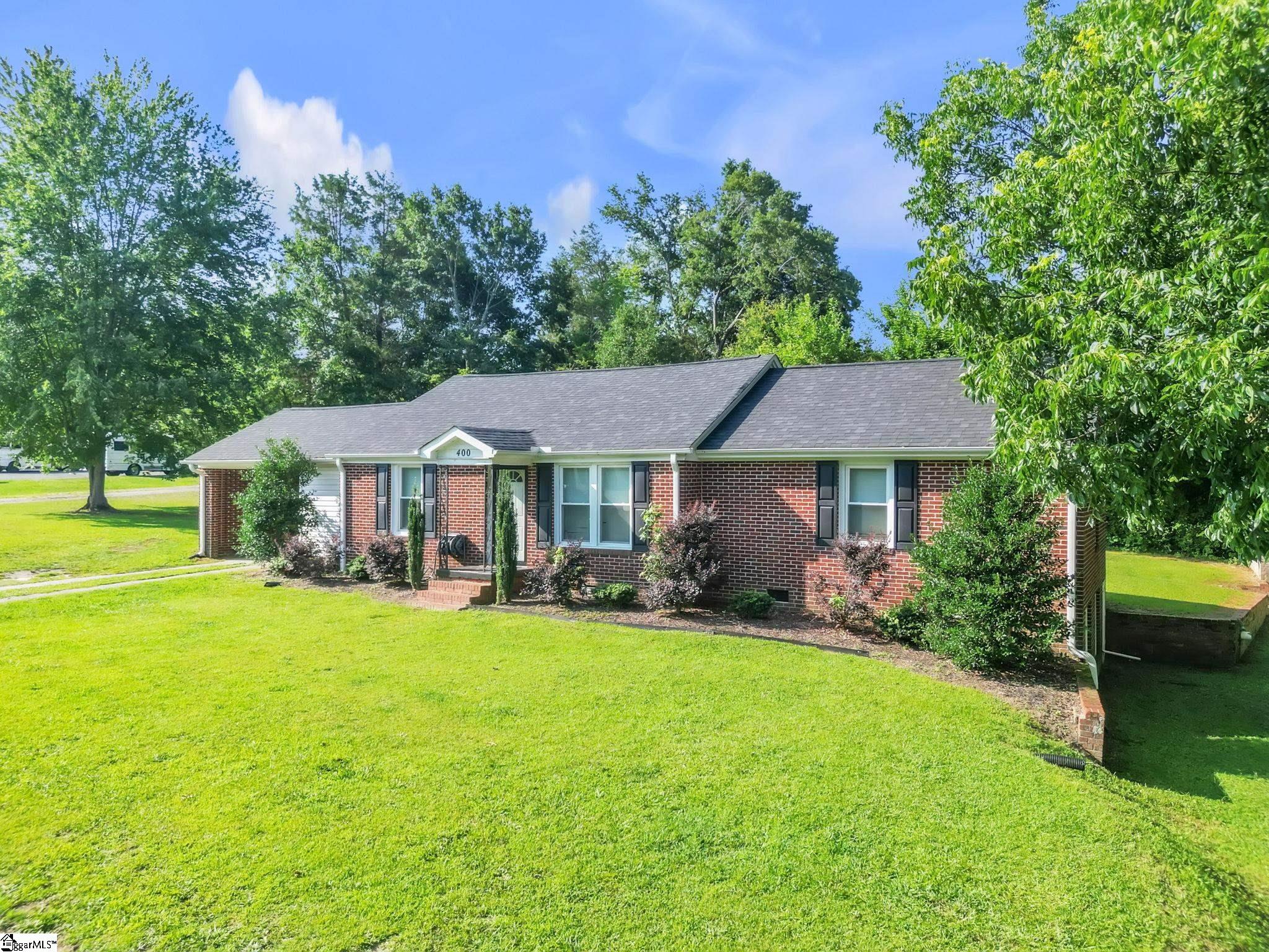 400 Fowler Road Property Photo 2