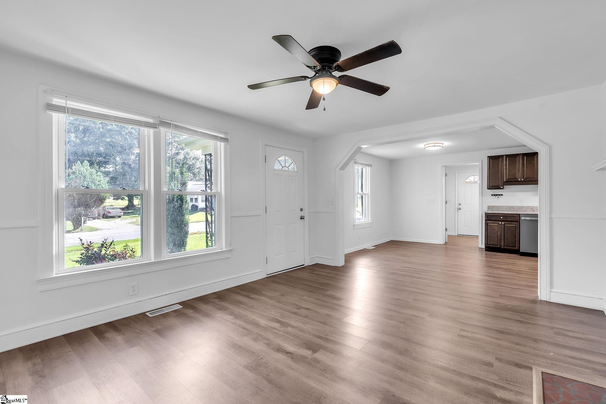 400 Fowler Road Property Photo 10