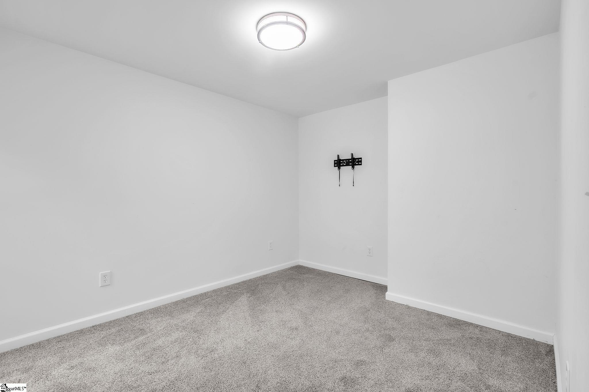 400 Fowler Road Property Photo 20