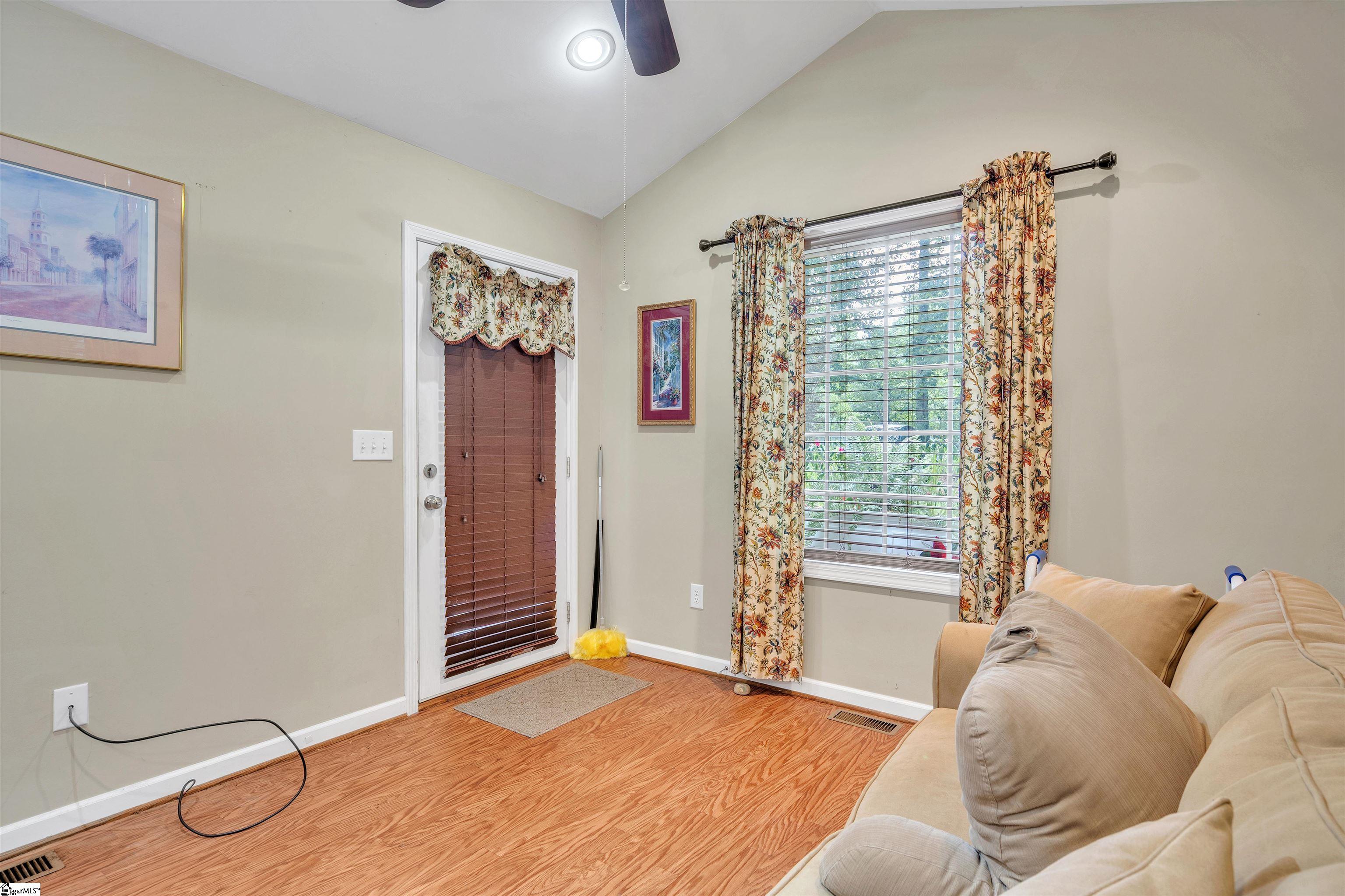 552 B S Buckhorn Road Property Photo 16