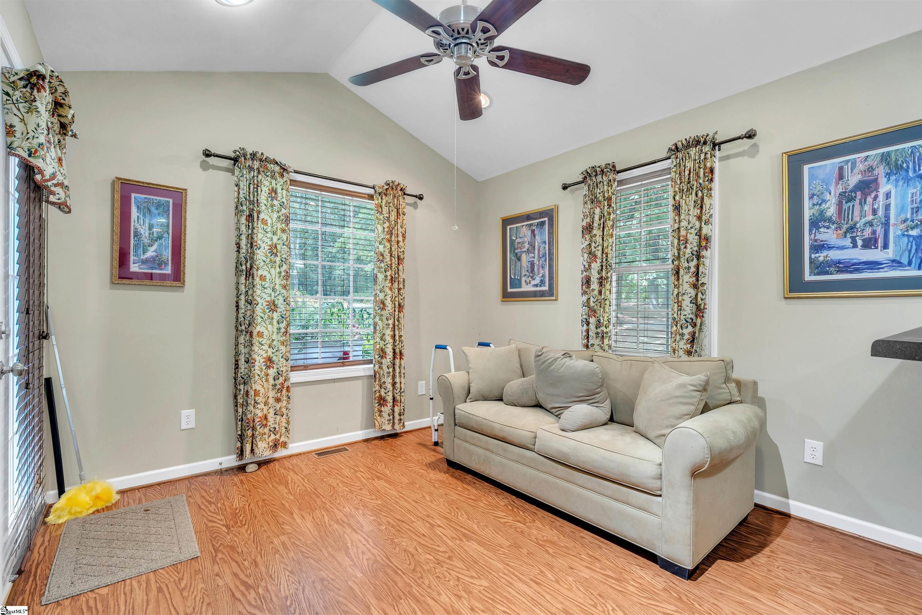 552 B S Buckhorn Road Property Photo 18