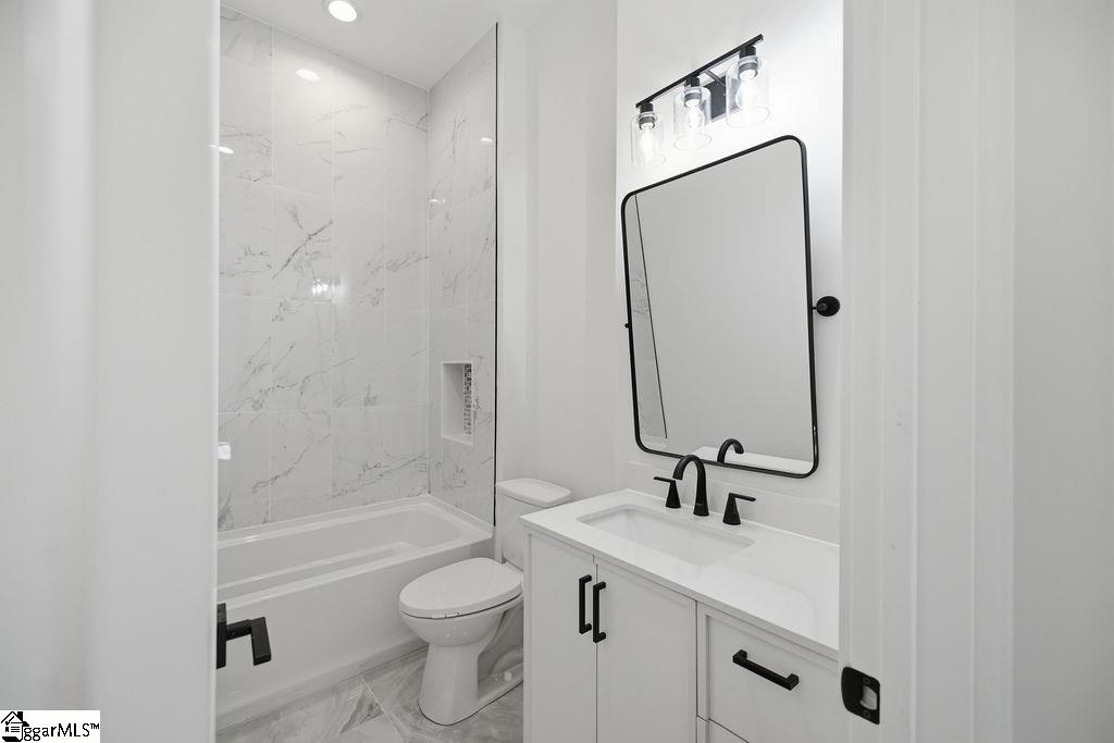 127 Moore Drive Property Photo 13