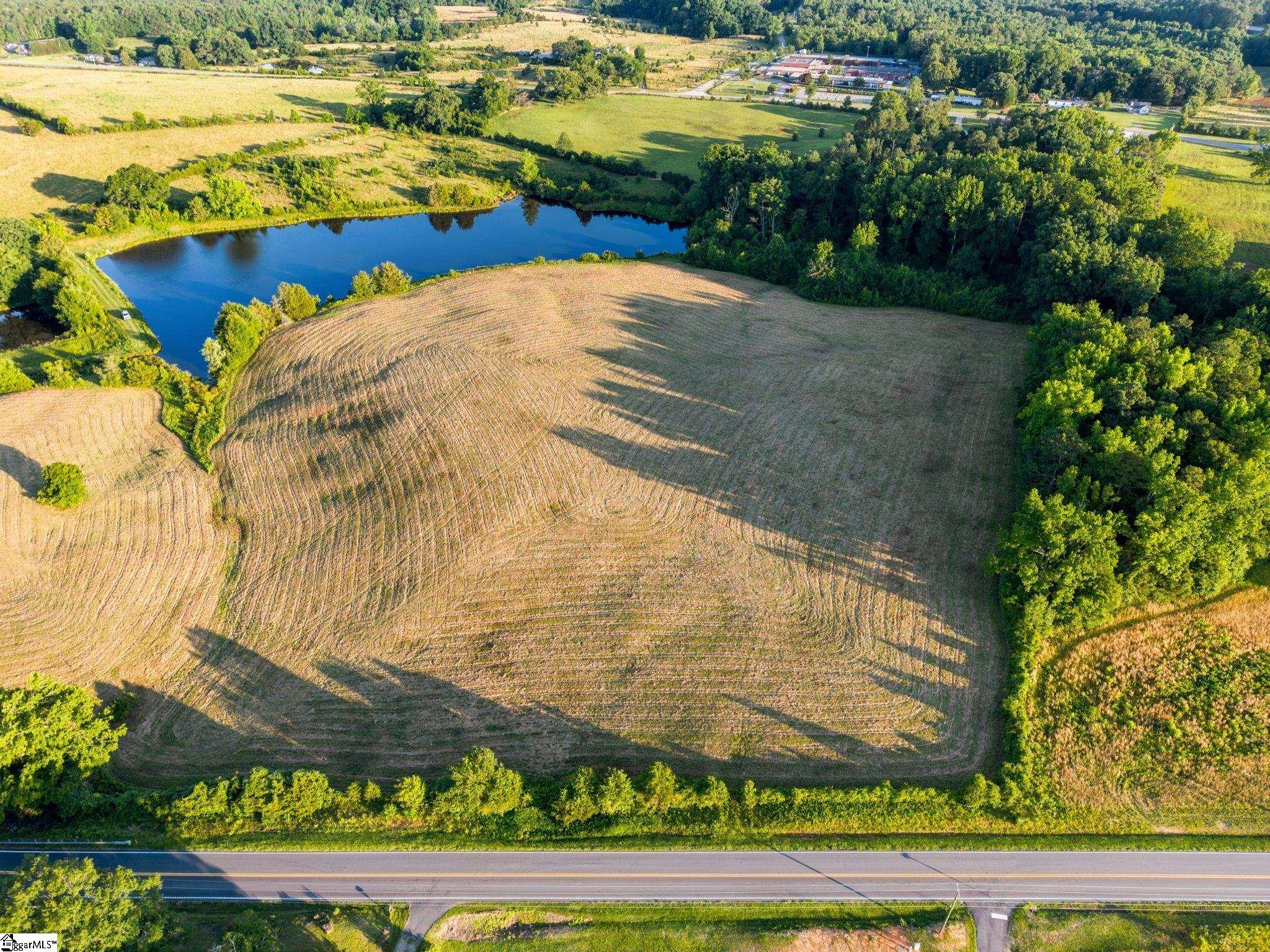 00 252 Highway Property Photo 2