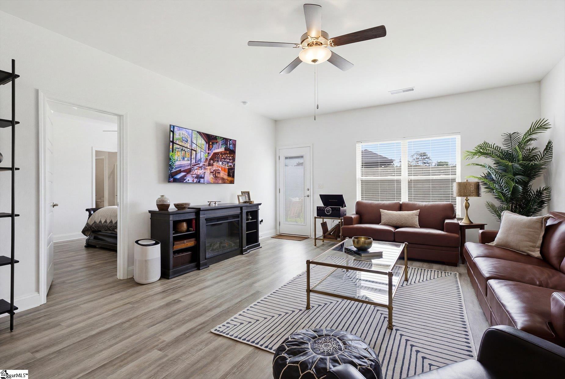 4 Woodcross Drive Property Photo 12