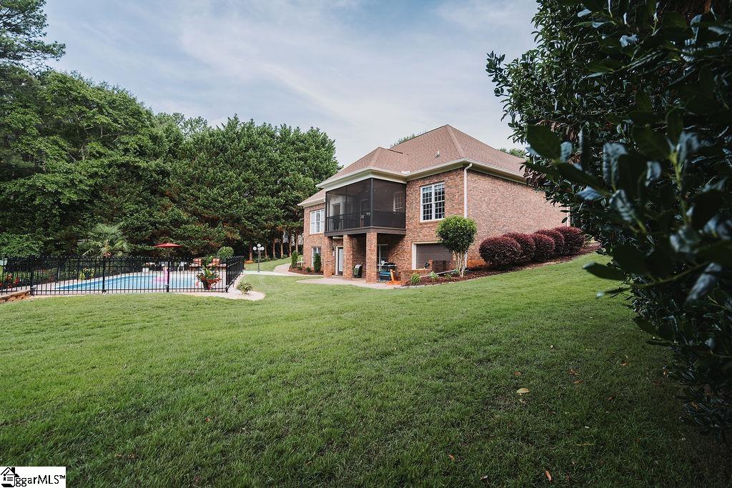 6 Lanshore Court Property Photo 3