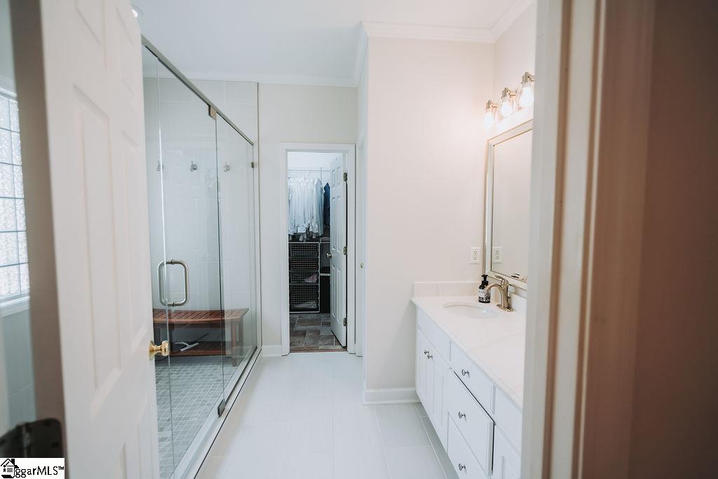 6 Lanshore Court Property Photo 19