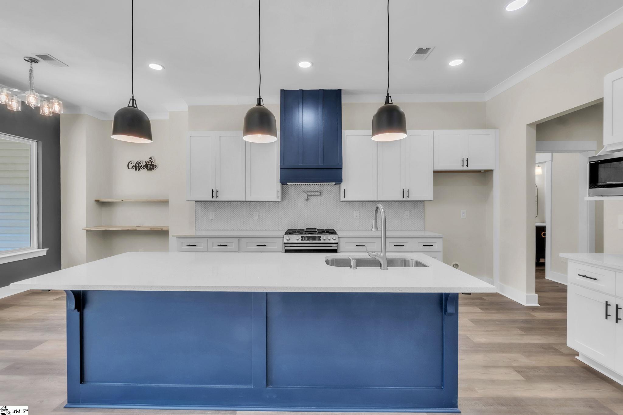206 Coker Road Property Photo 8
