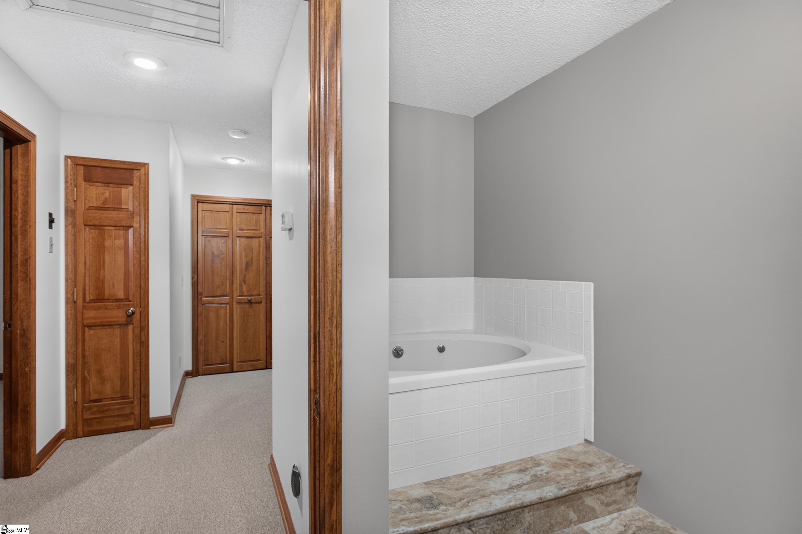 12 Lookout Lane Property Photo 20