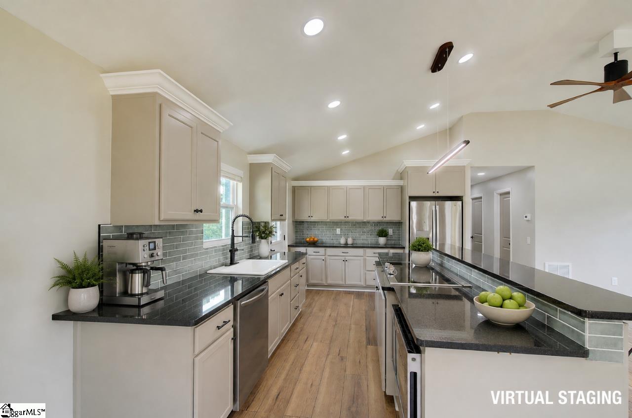 101 Hunter Road Property Photo 15