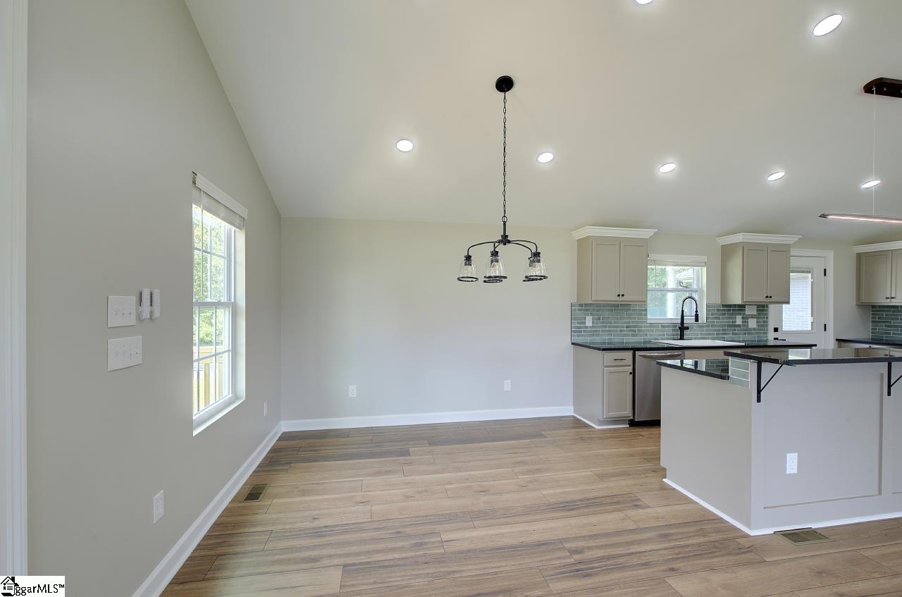 101 Hunter Road Property Photo 19