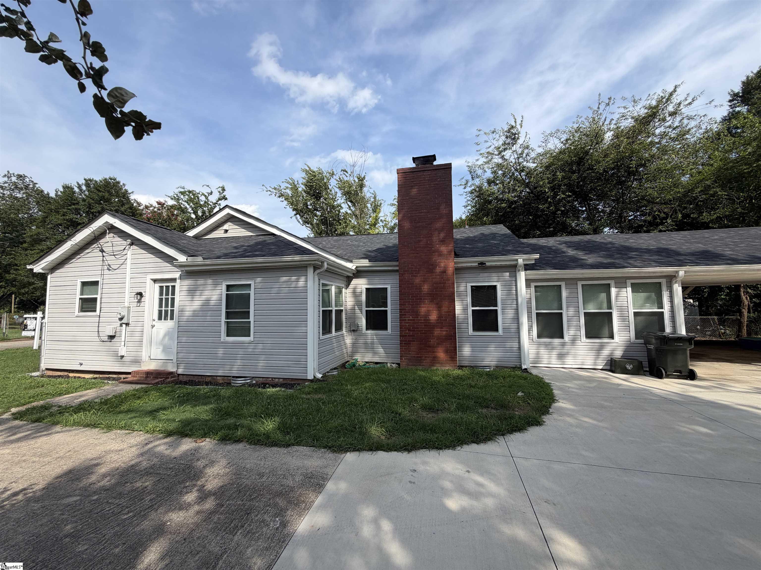 206 Carey Avenue Property Photo 2
