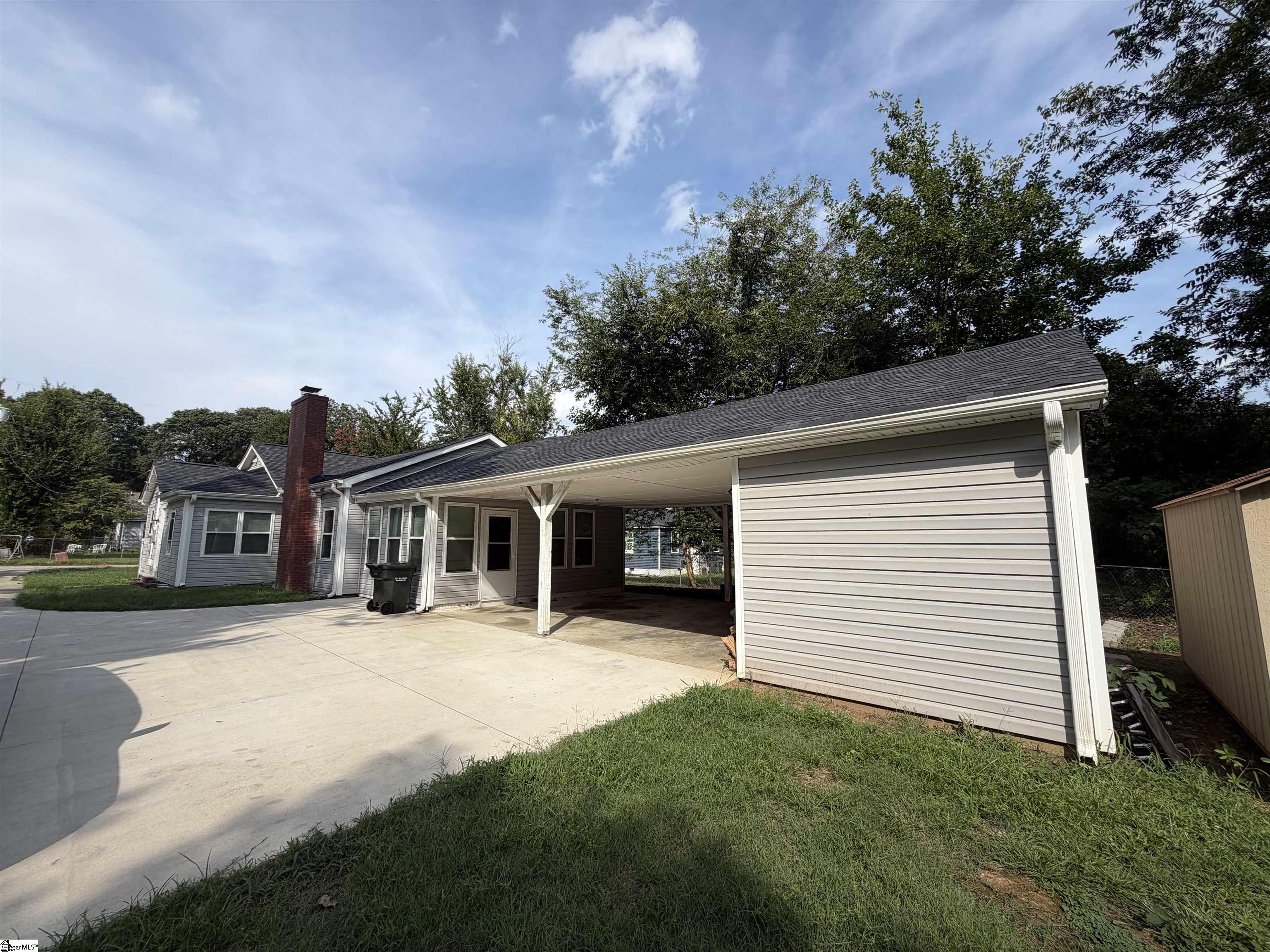 206 Carey Avenue Property Photo 3