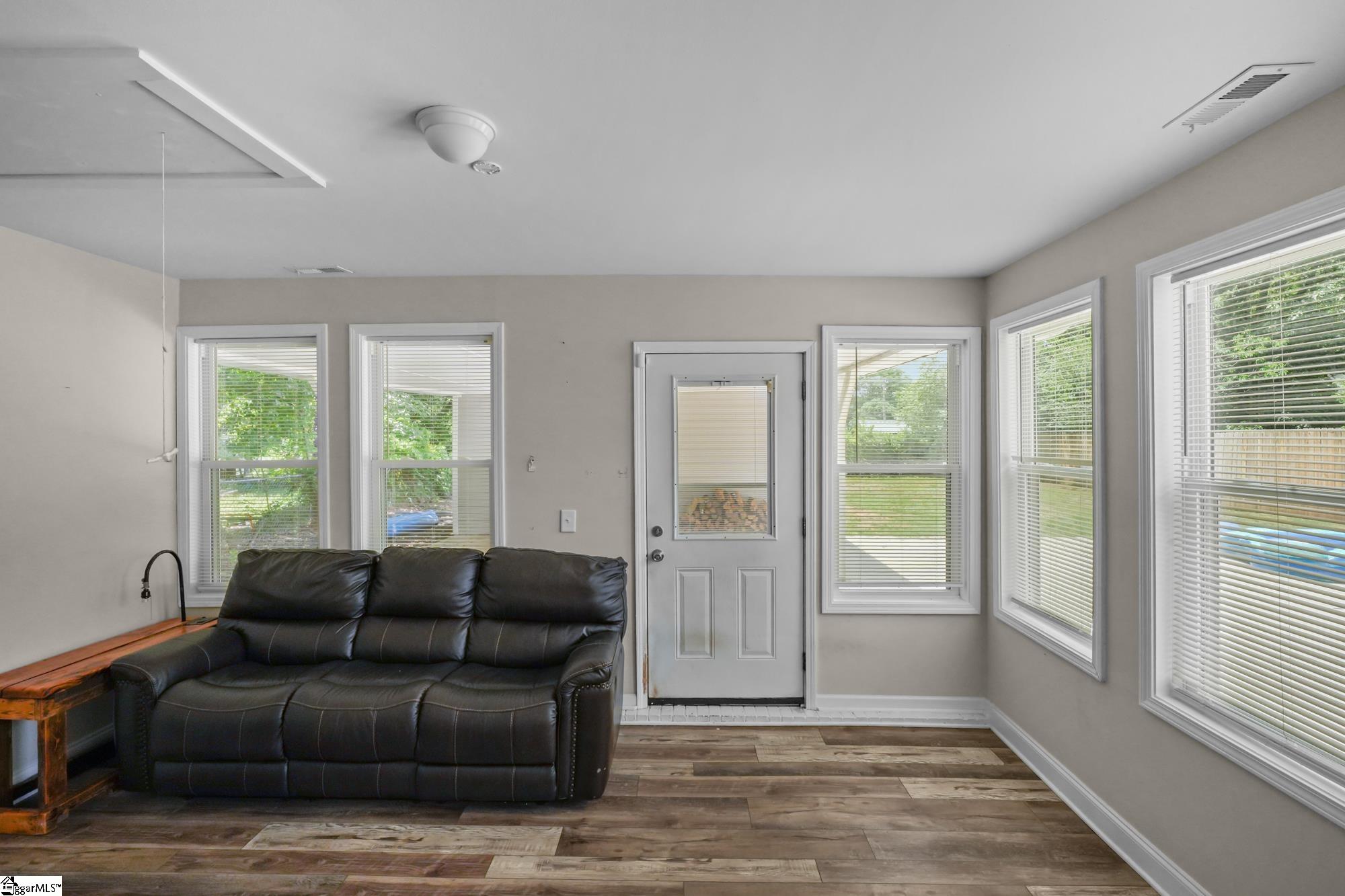 206 Carey Avenue Property Photo 16