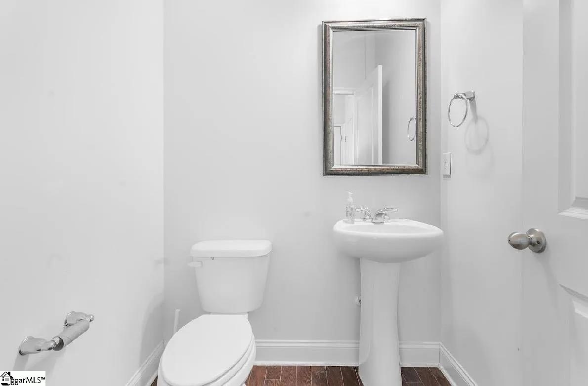 653 Highgarden Lane Property Photo 7