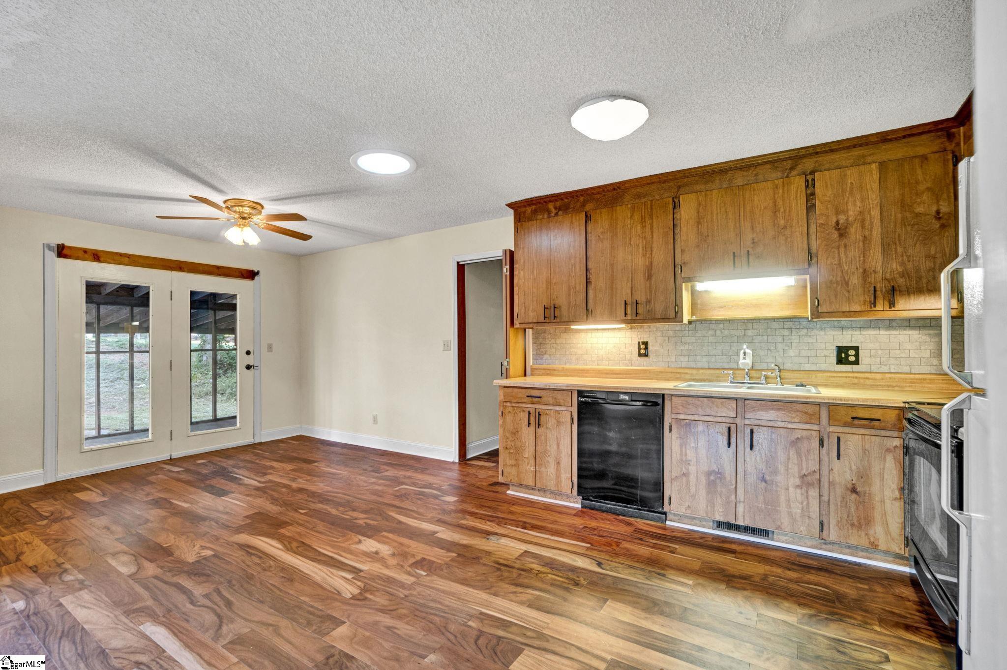 346 Shenandoah Drive Property Photo 15