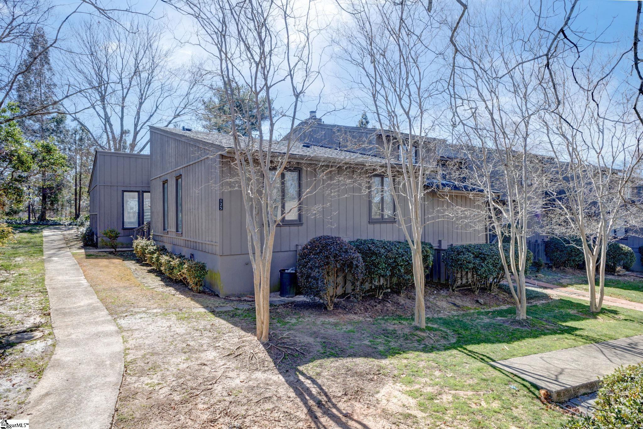 125 Inglewood Way Property Photo 3