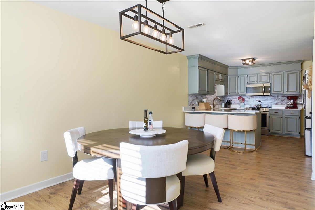 426 Sparrow Hawk Court Property Photo 10