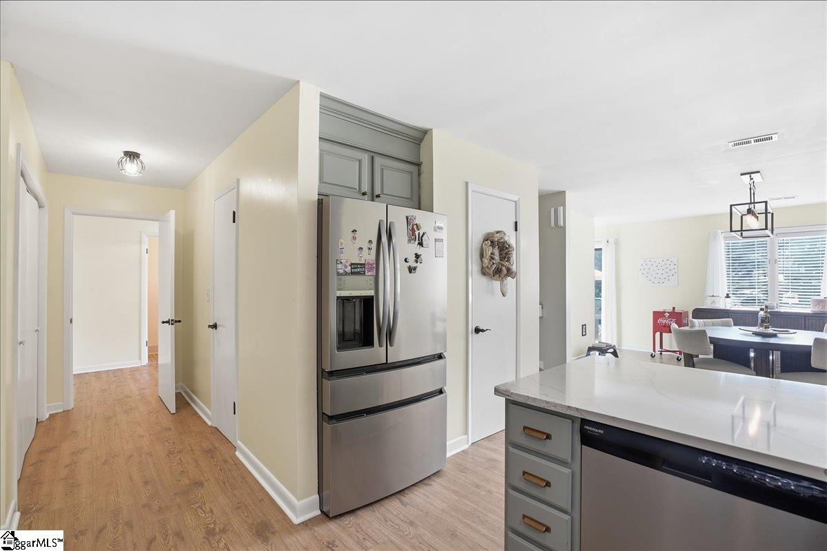 426 Sparrow Hawk Court Property Photo 18
