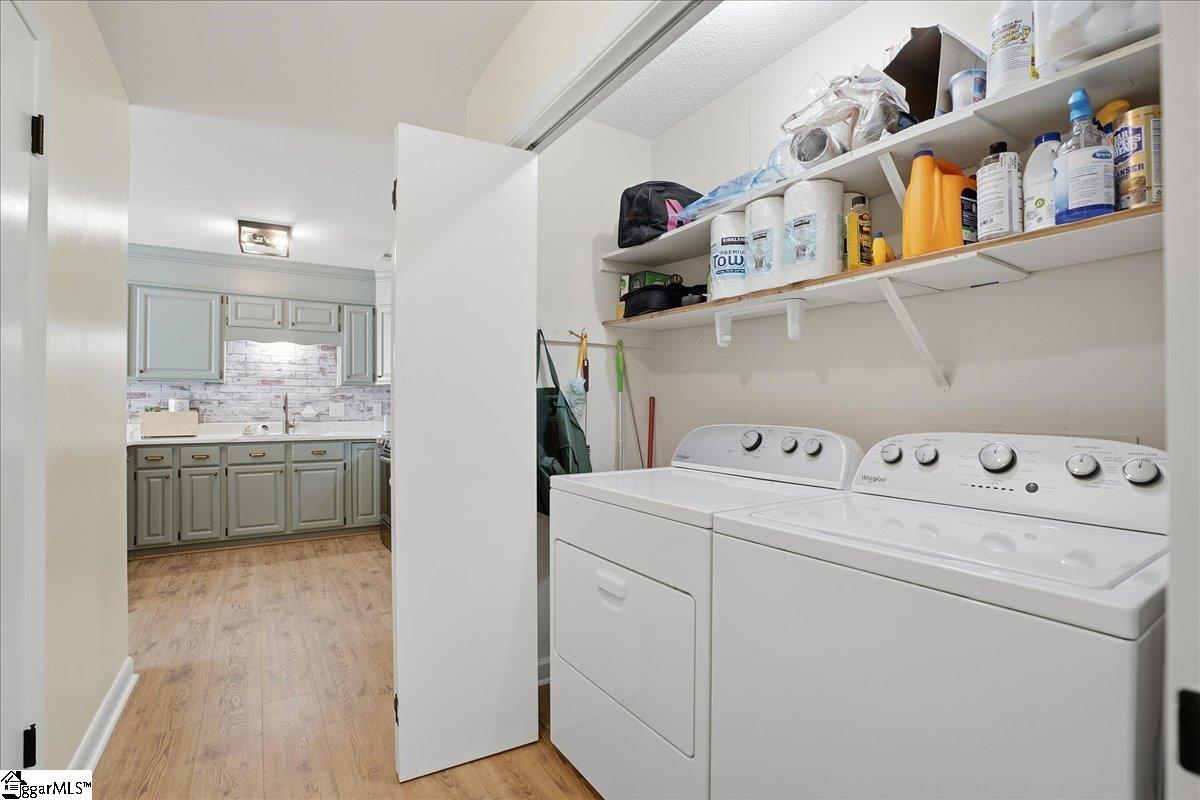 426 Sparrow Hawk Court Property Photo 20