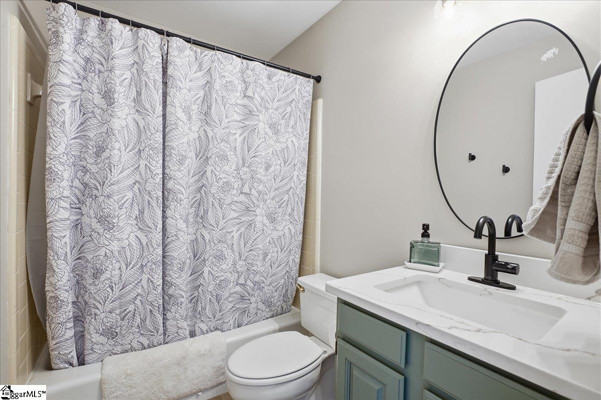 426 Sparrow Hawk Court Property Photo 23