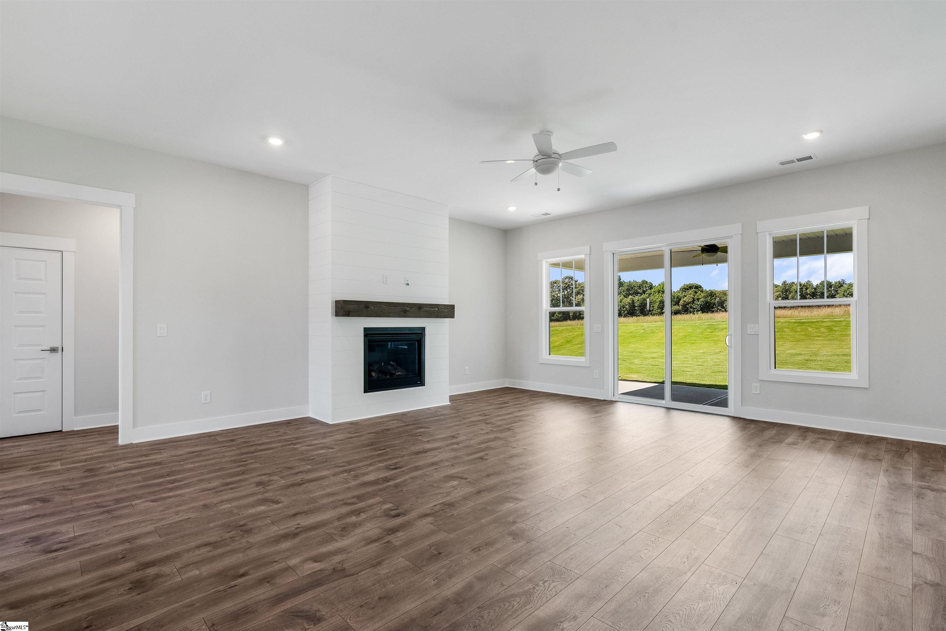 502 Tilman Court Property Photo 10