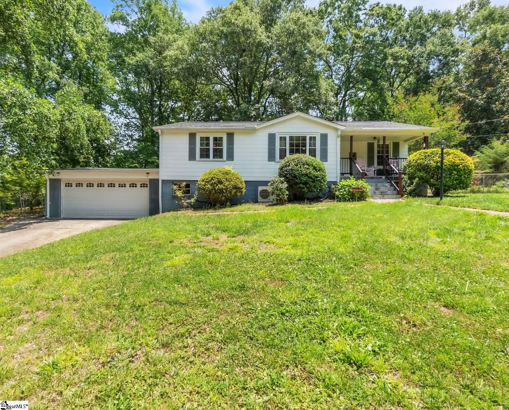 5 Jones Circle Property Photo 5