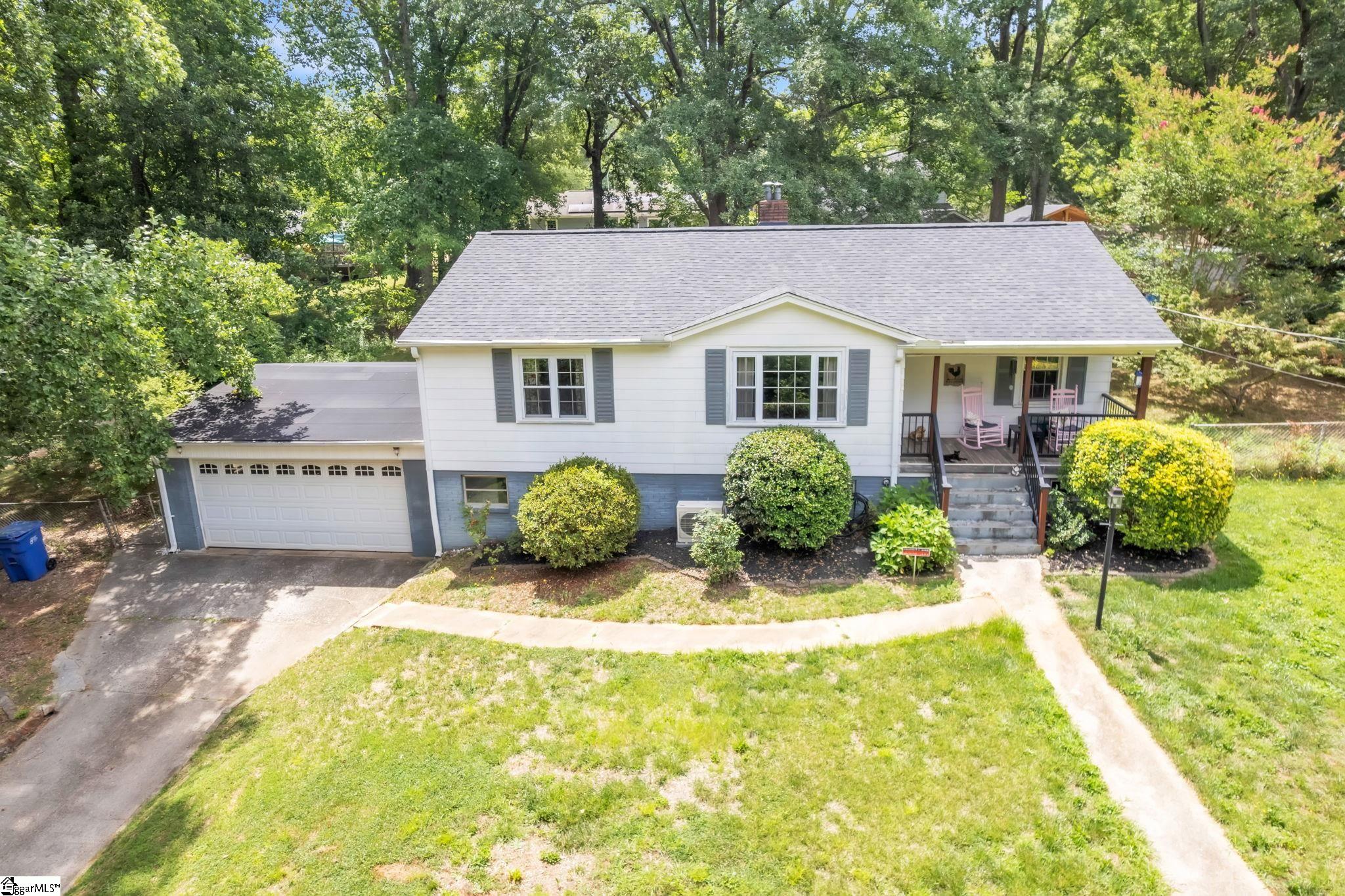 5 Jones Circle Property Photo 7