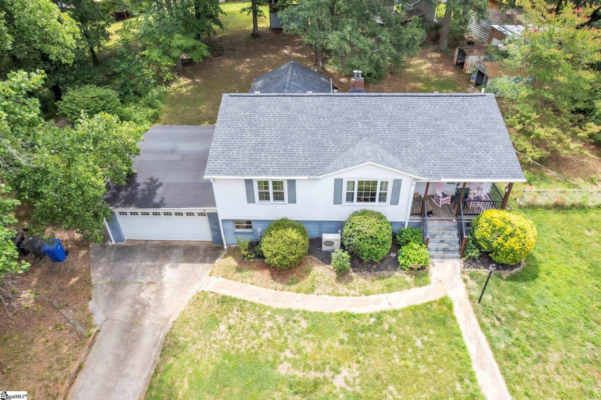 5 Jones Circle Property Photo 8