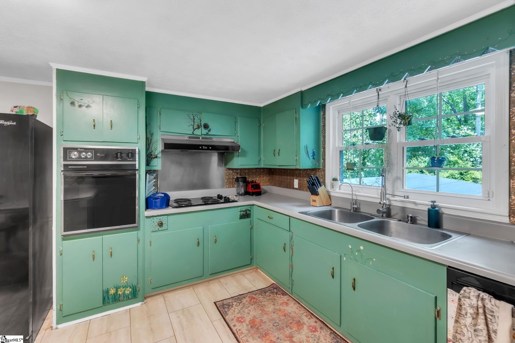 5 Jones Circle Property Photo 15