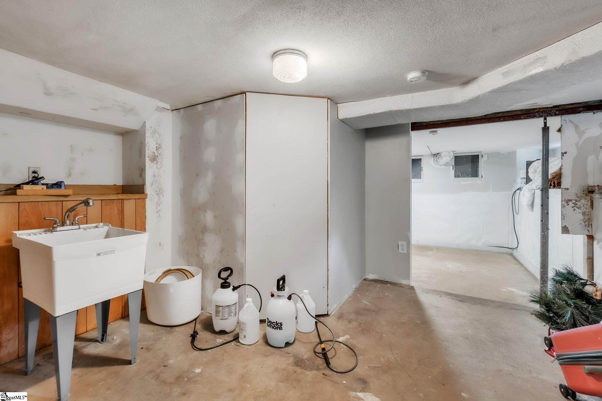 5 Jones Circle Property Photo 31