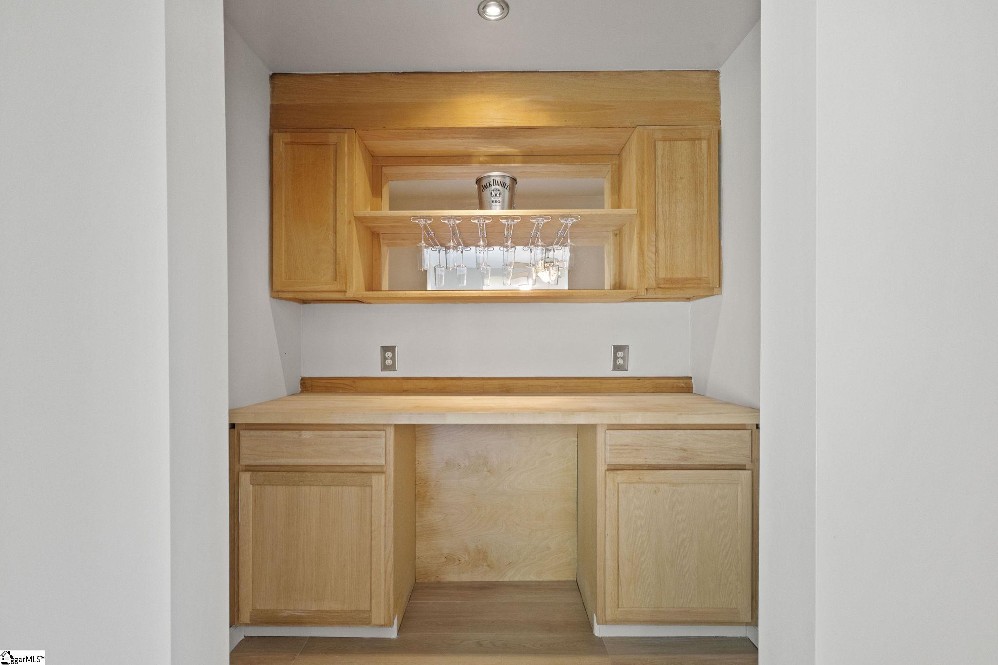 721 Latham Road Property Photo 7