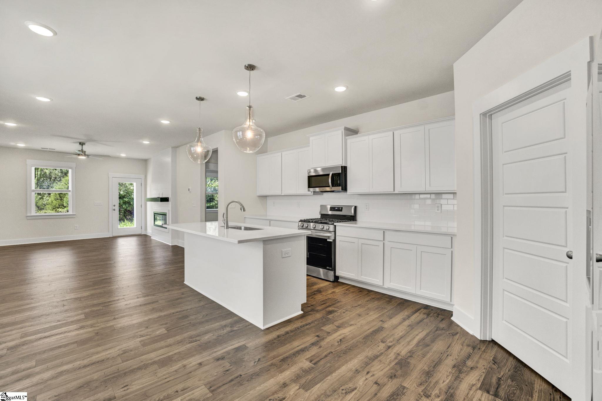 111 Terpack Court Property Photo 7