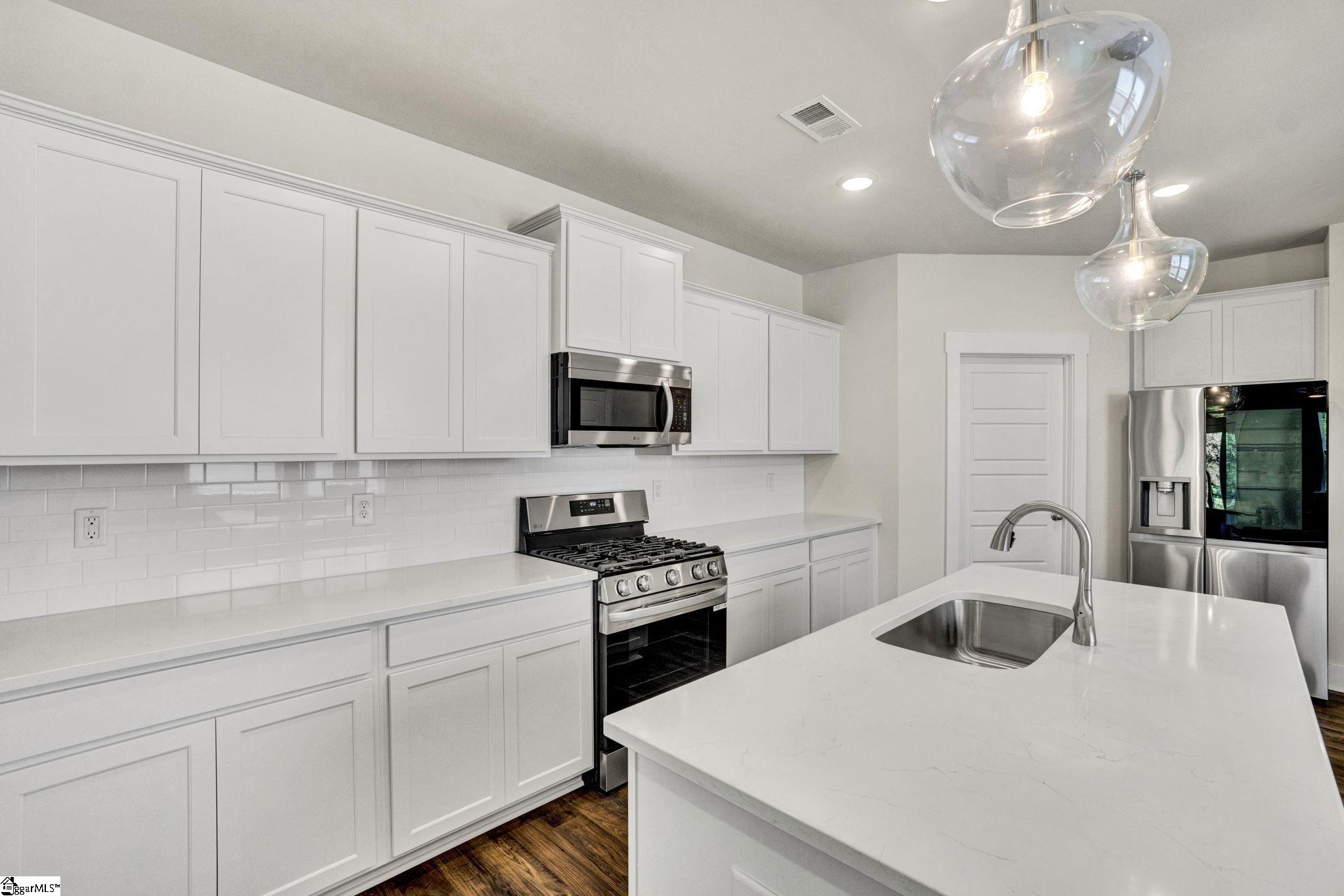 111 Terpack Court Property Photo 10