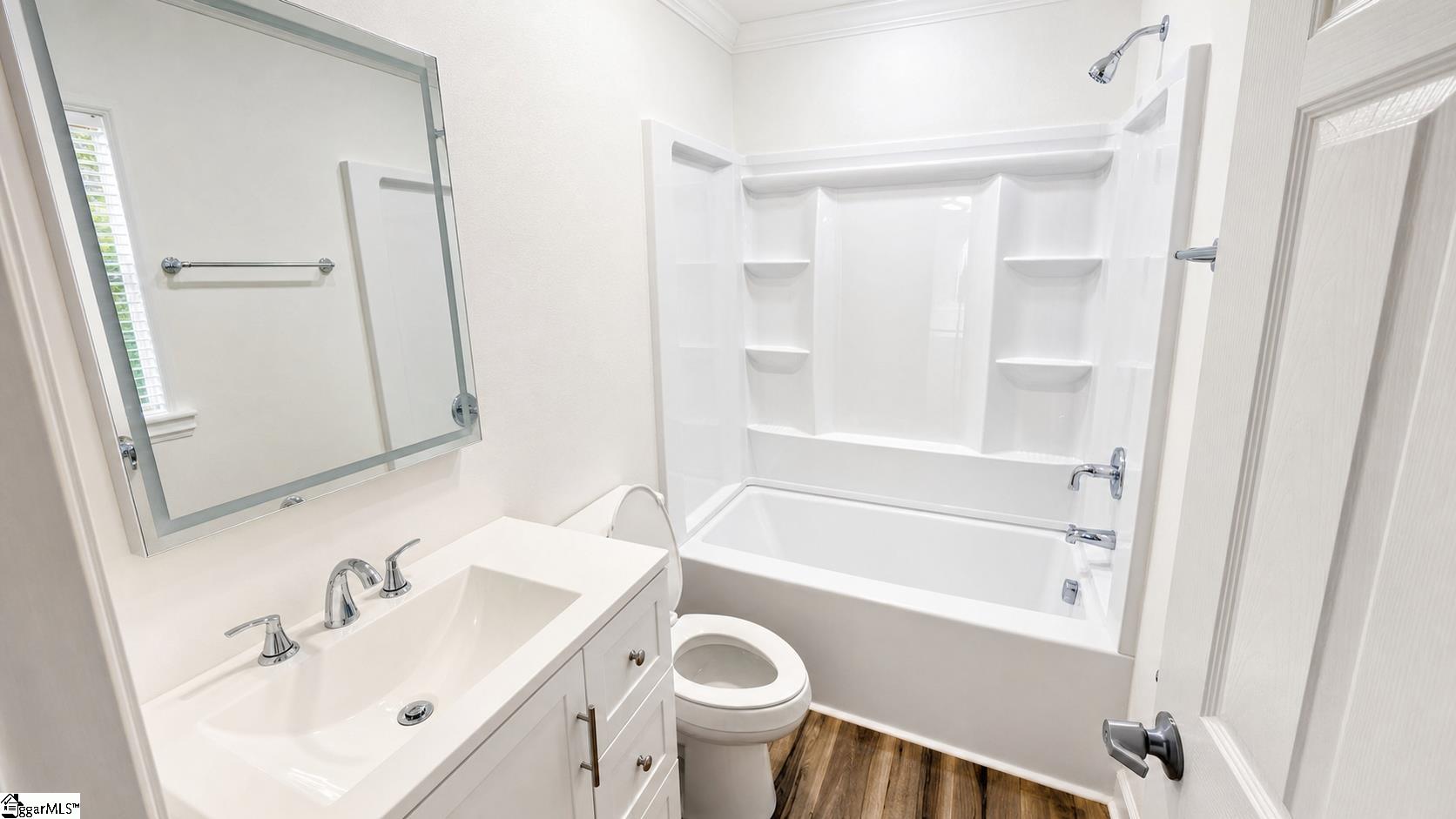 105 S Estate Drive Property Photo 8