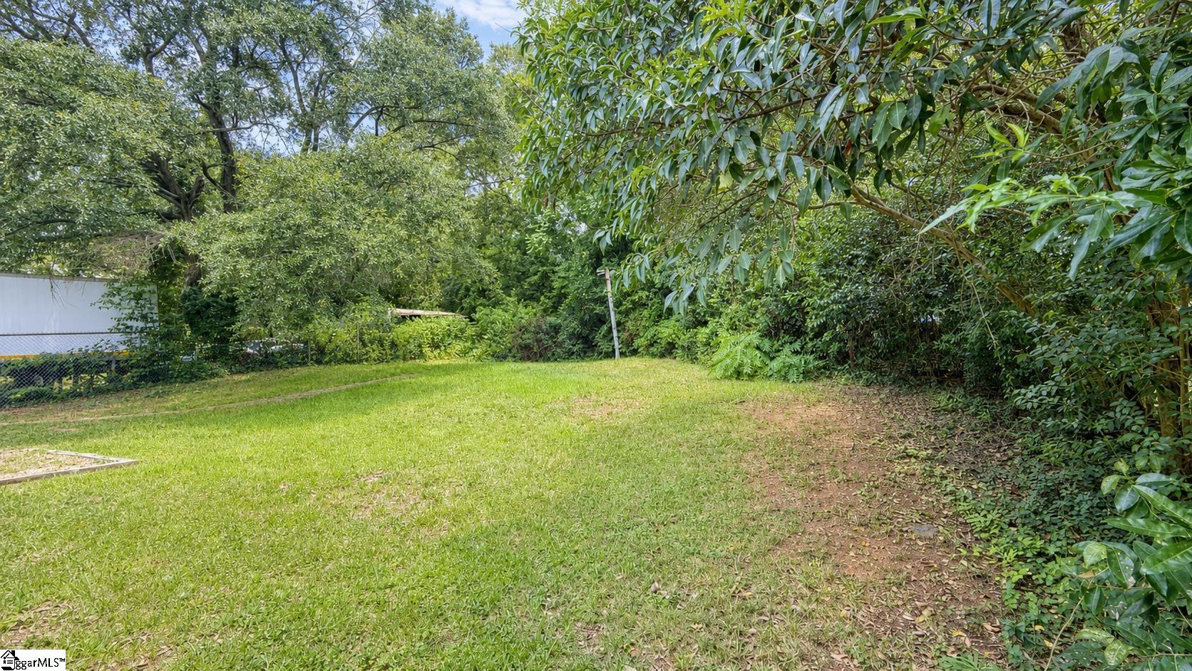 105 S Estate Drive Property Photo 15