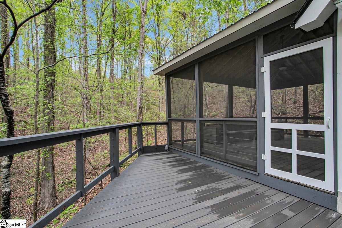 110 Pine Ridge Drive Property Photo 3