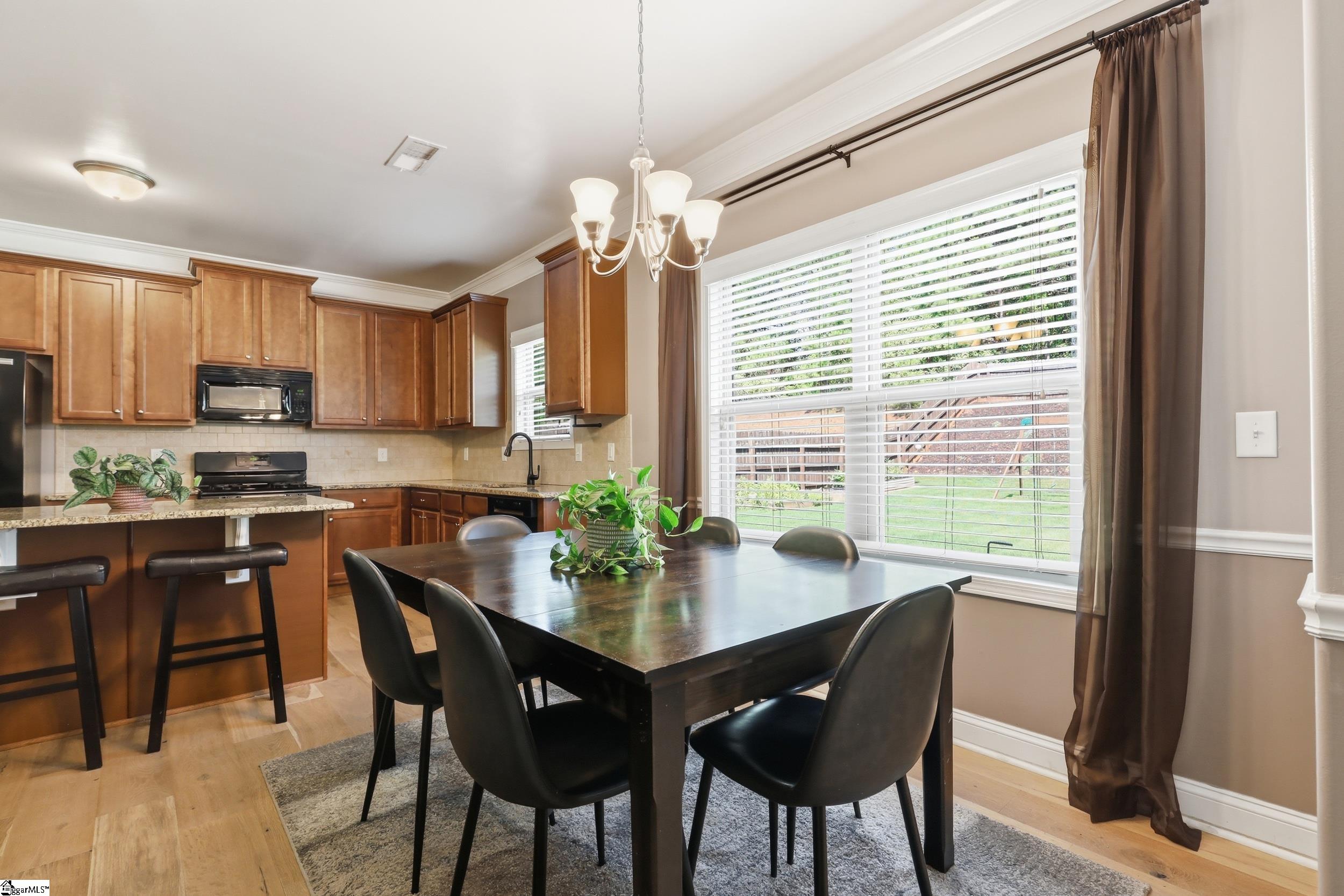 144 Shakleton Drive Property Photo 8