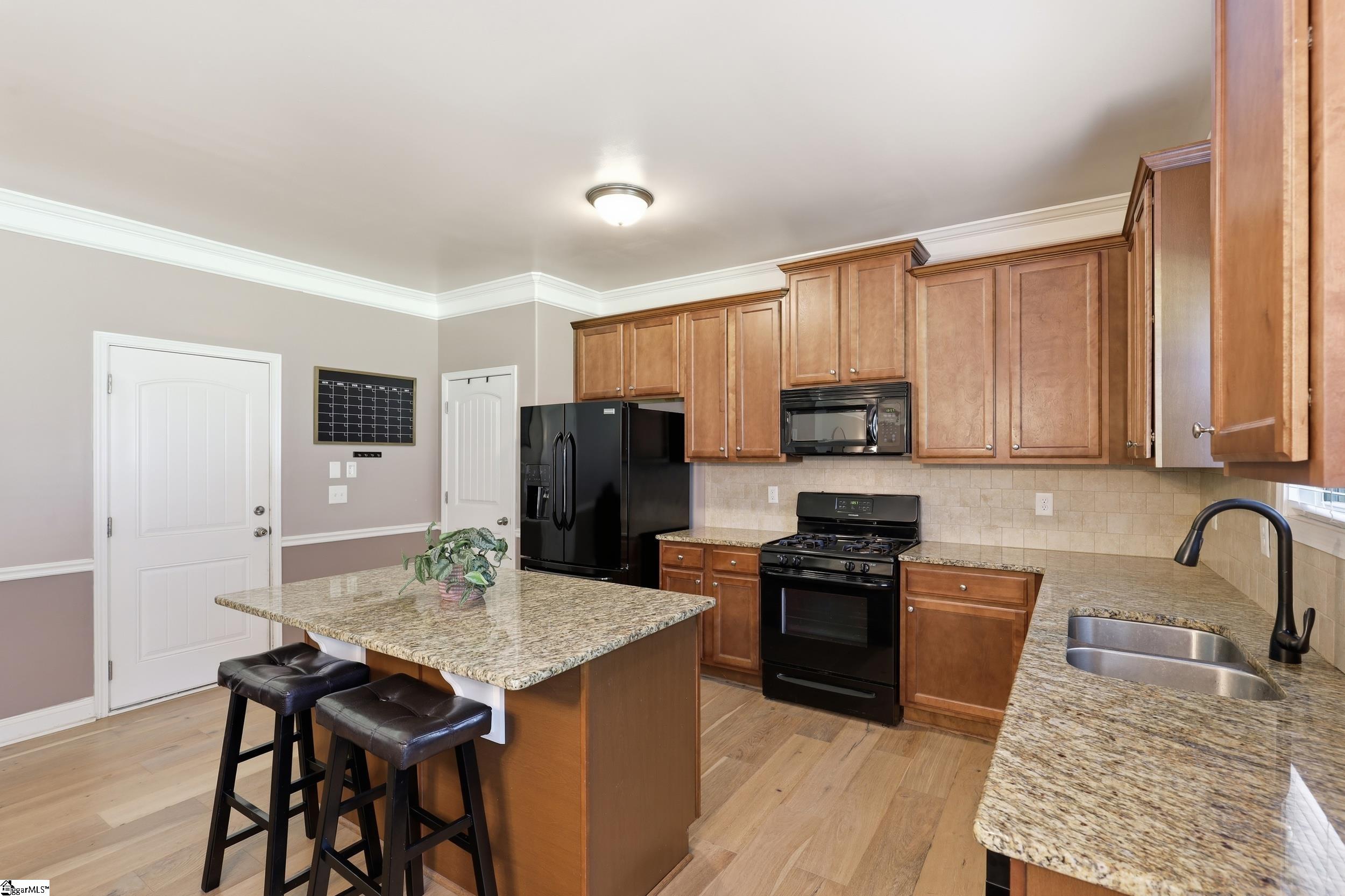 144 Shakleton Drive Property Photo 9