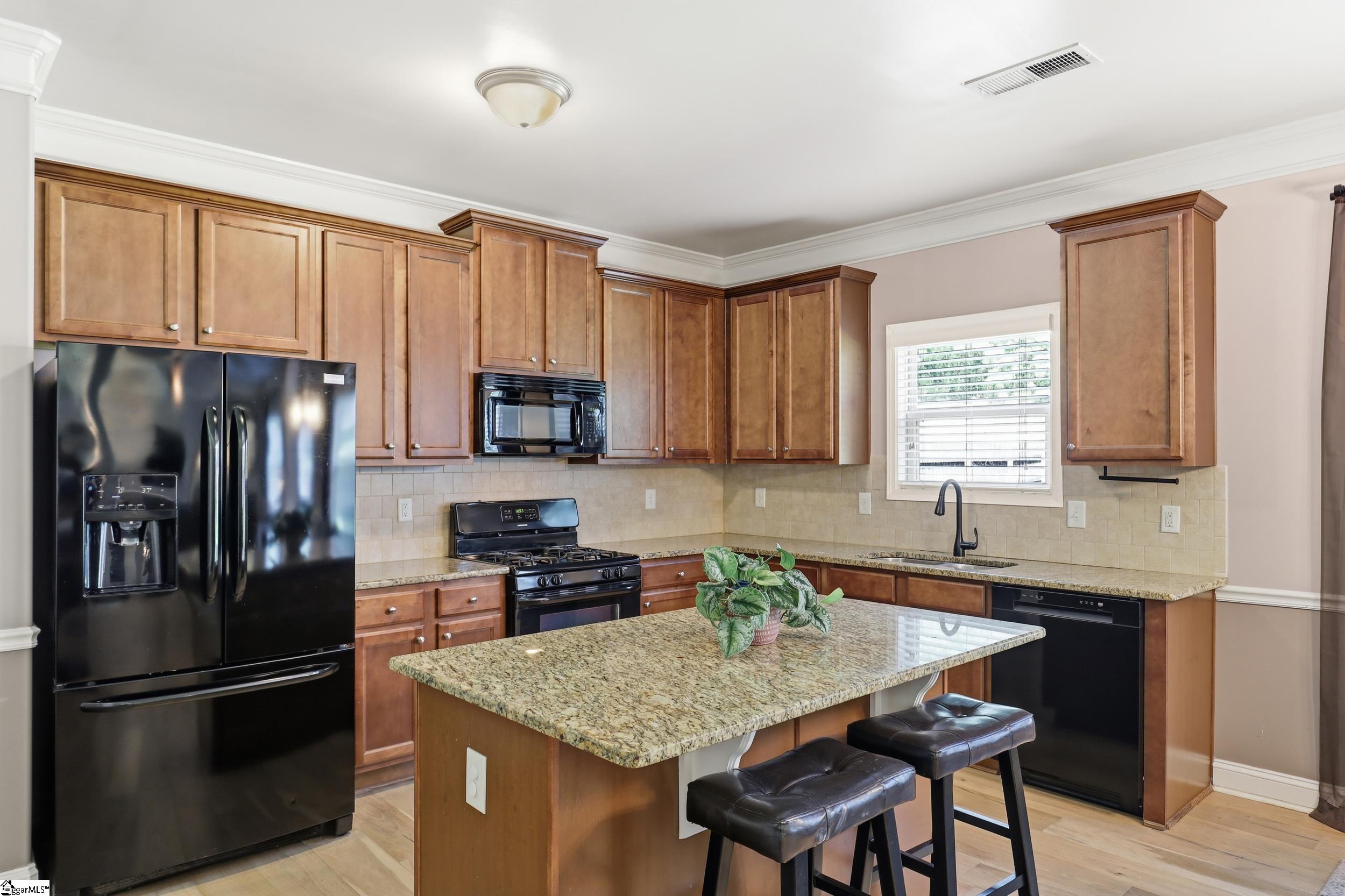 144 Shakleton Drive Property Photo 10