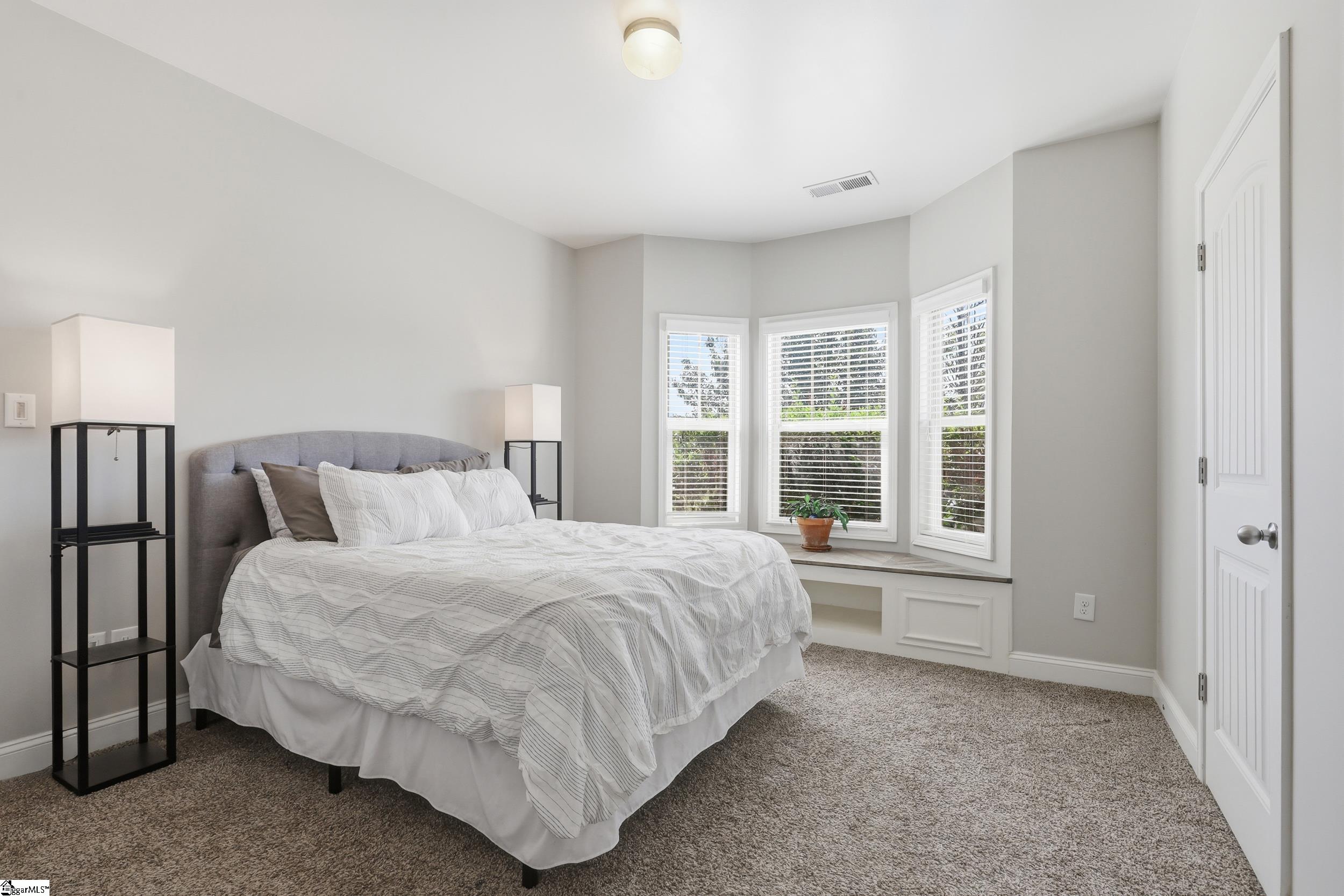 144 Shakleton Drive Property Photo 12