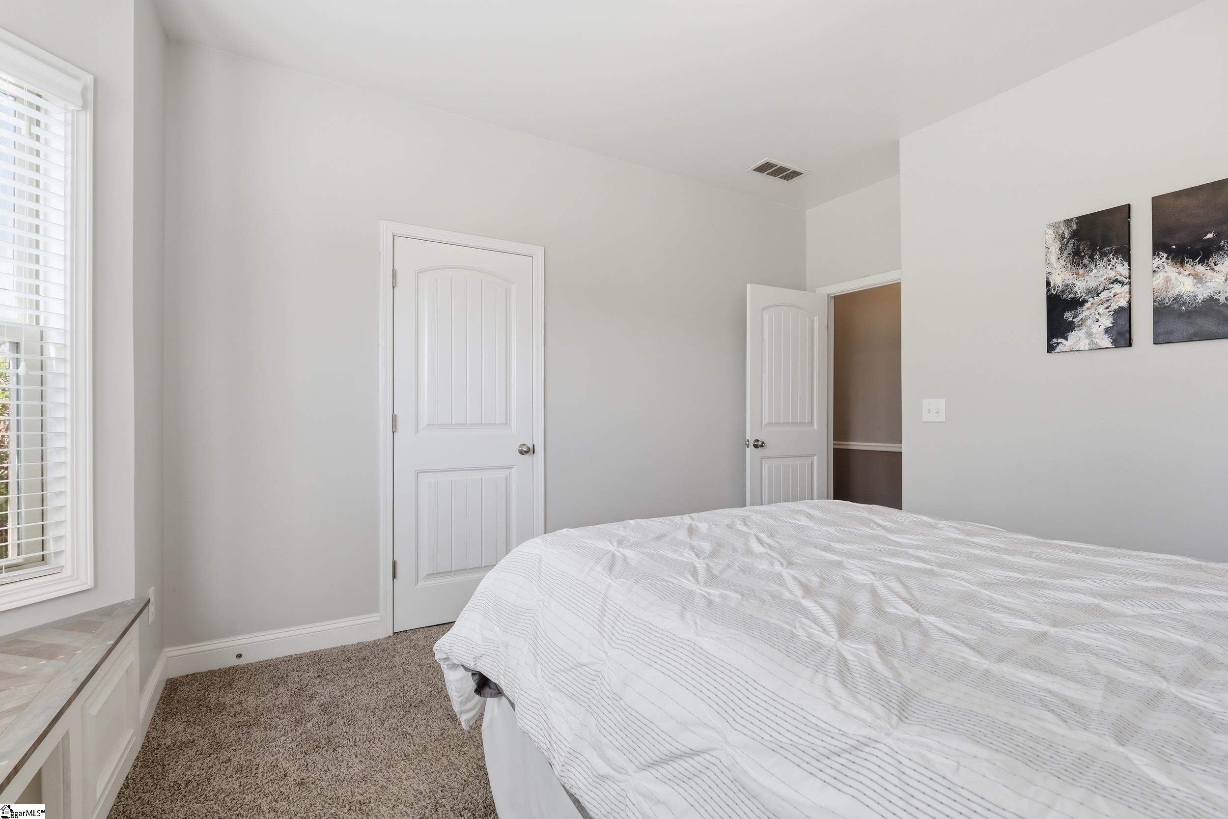 144 Shakleton Drive Property Photo 13