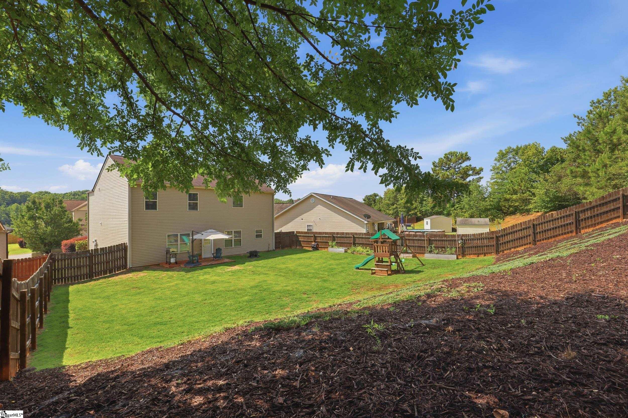144 Shakleton Drive Property Photo 34