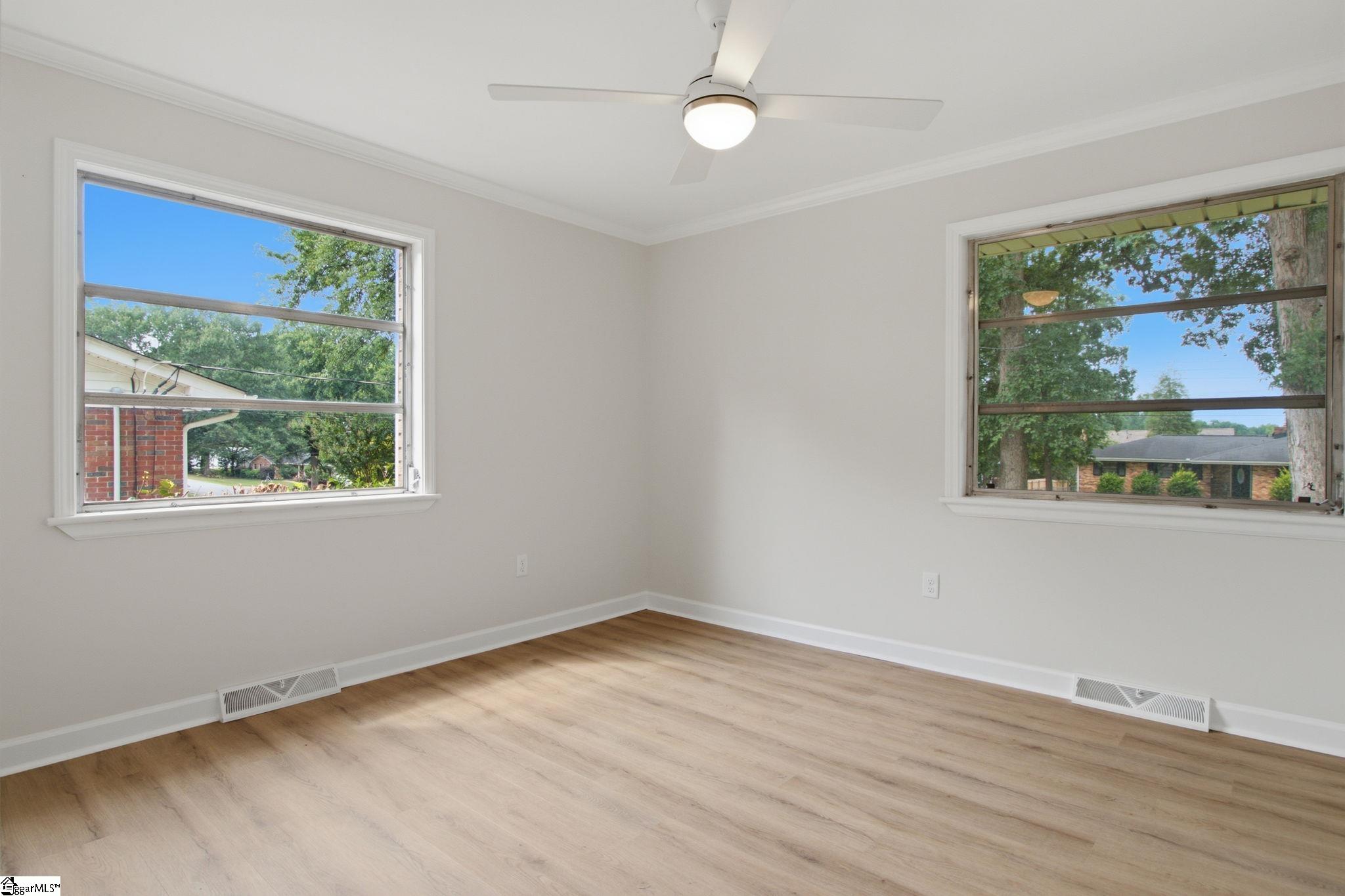 103 Oak Forest Drive Property Photo 29