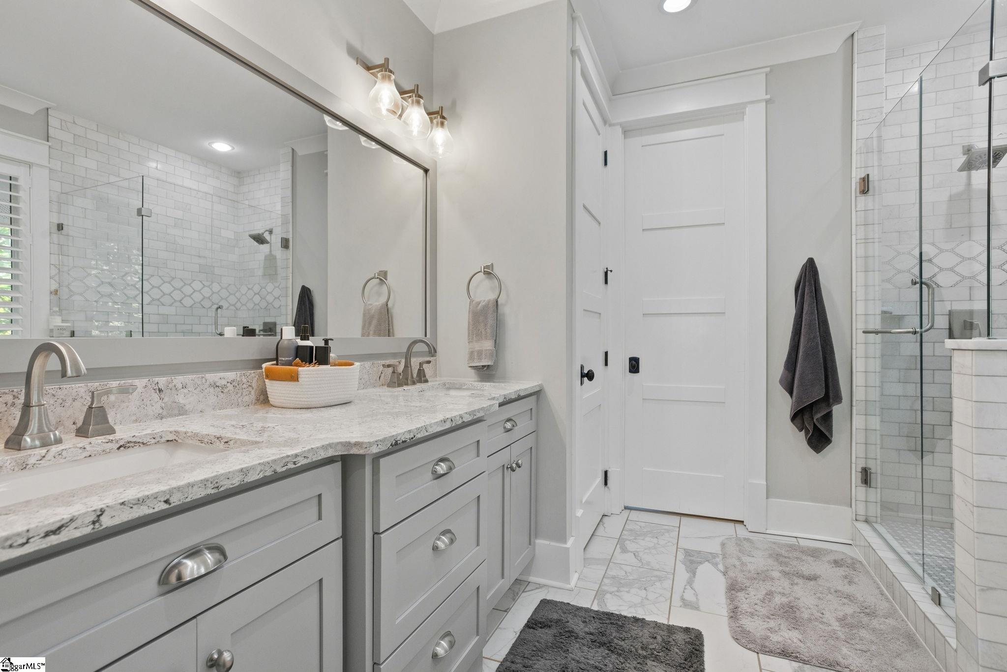 148 Cedar Bluff Court Property Photo 18